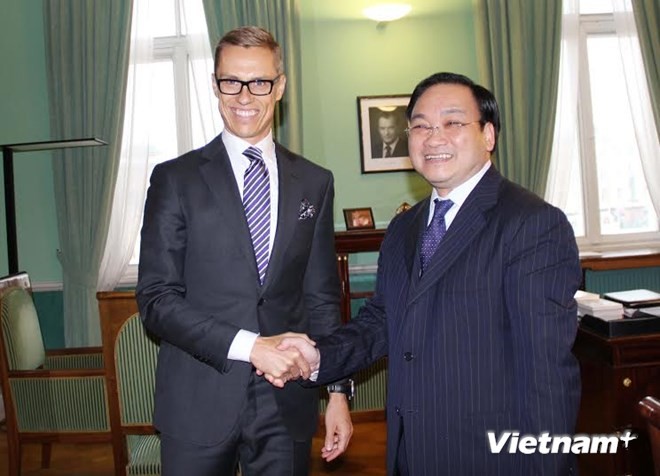 Hoàng Trung Hai poursuit sa visite en Finlande  - ảnh 1